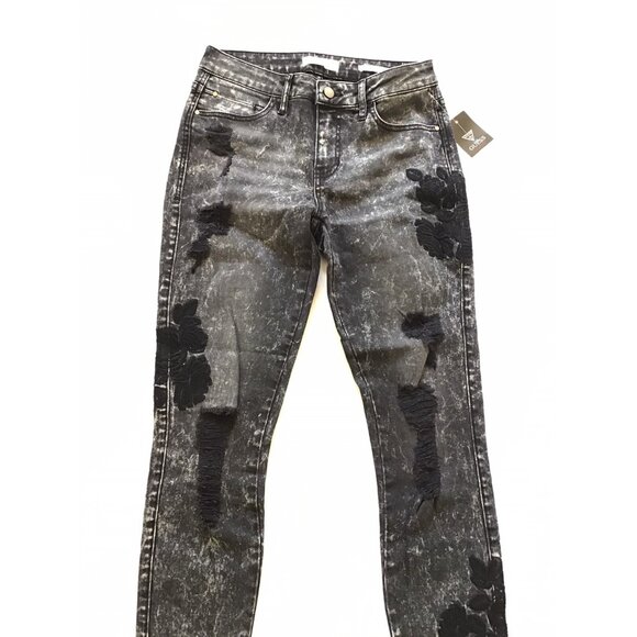 Guess Women’s Mid Rise sexy Curve Skinny Jeans Black Destroy Embroidered Size 27 - Picture 7 of 12